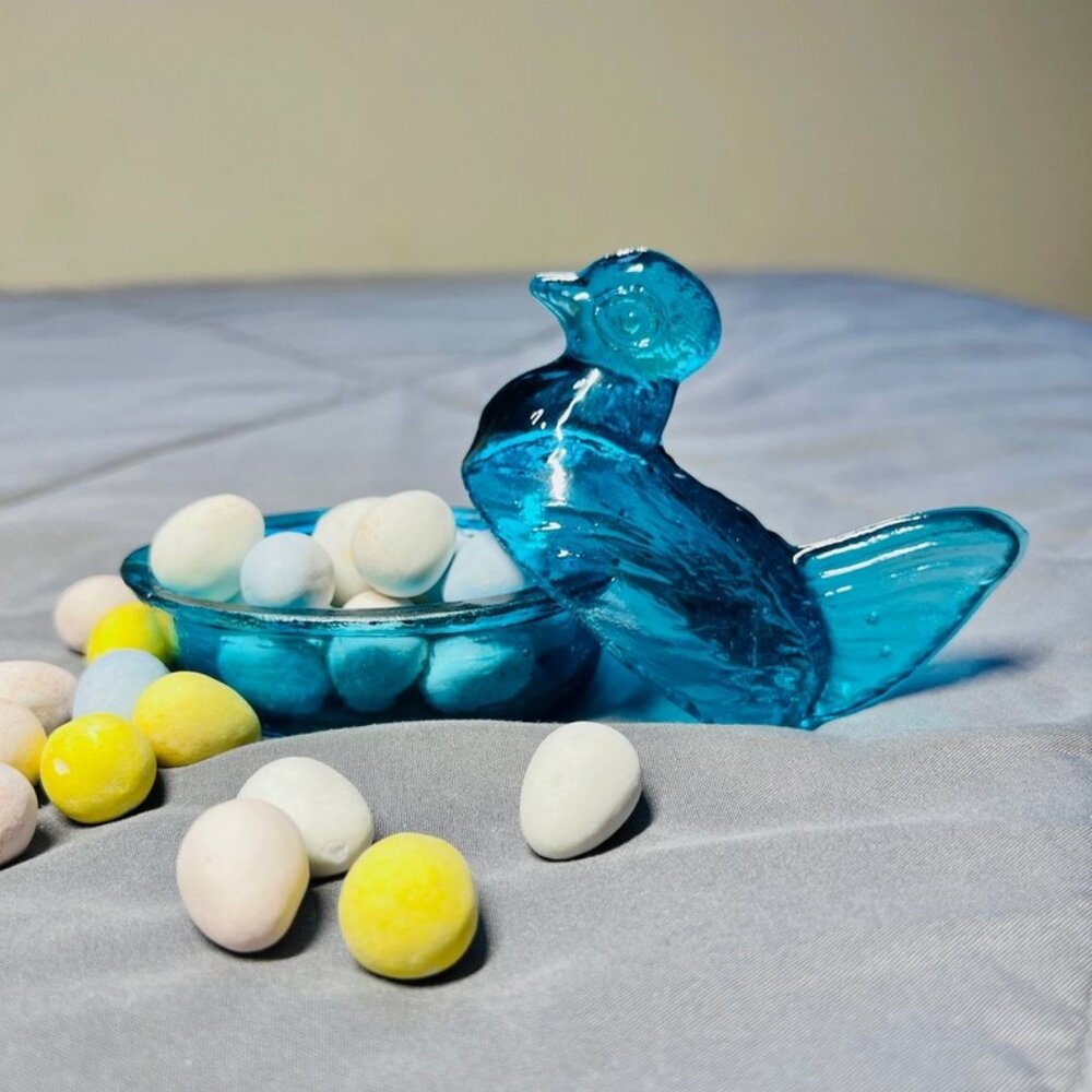 Turquoise Blue Hen on a Nest HON - Picture 4 of 6